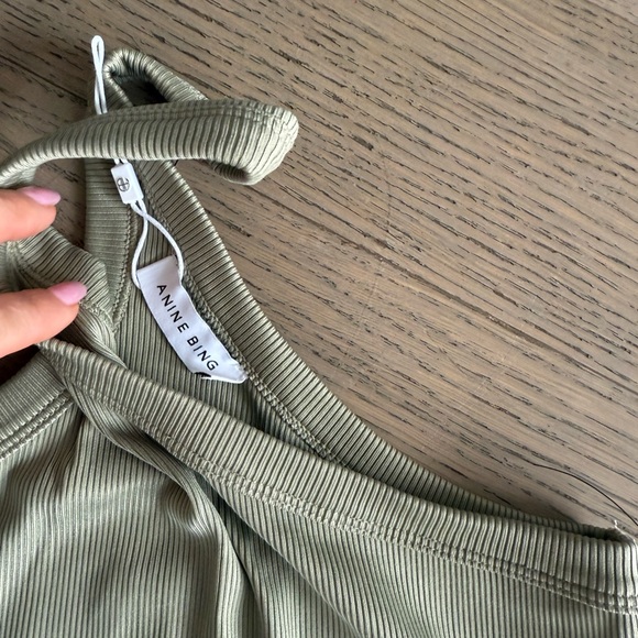 One-Shoulder Ribbed Tank Top - Picture 2 of 2